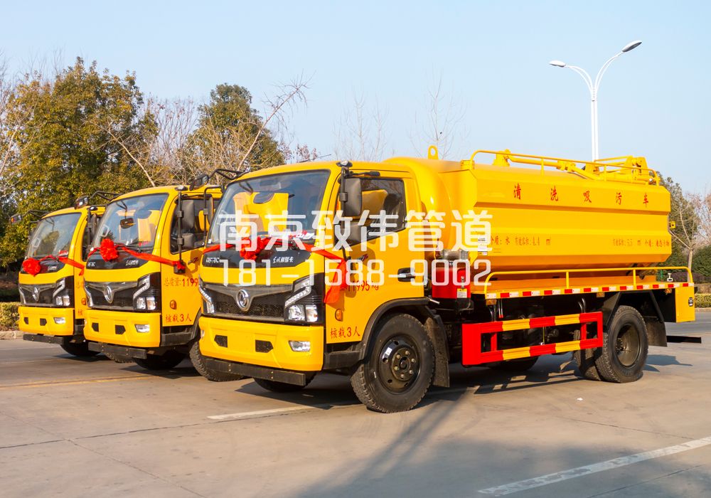 石化村多利卡吸污车